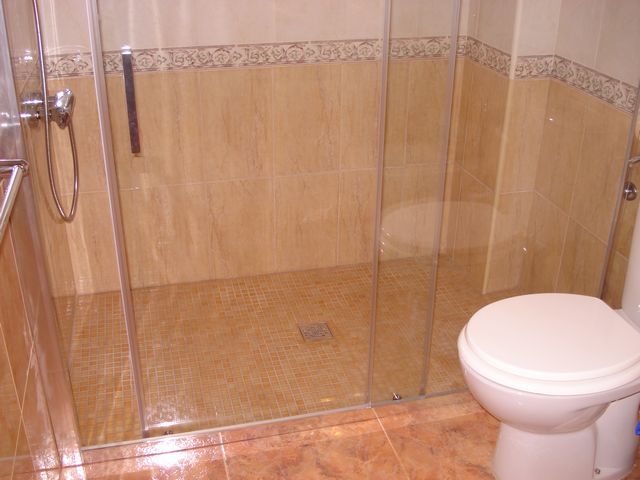 bathroom 12